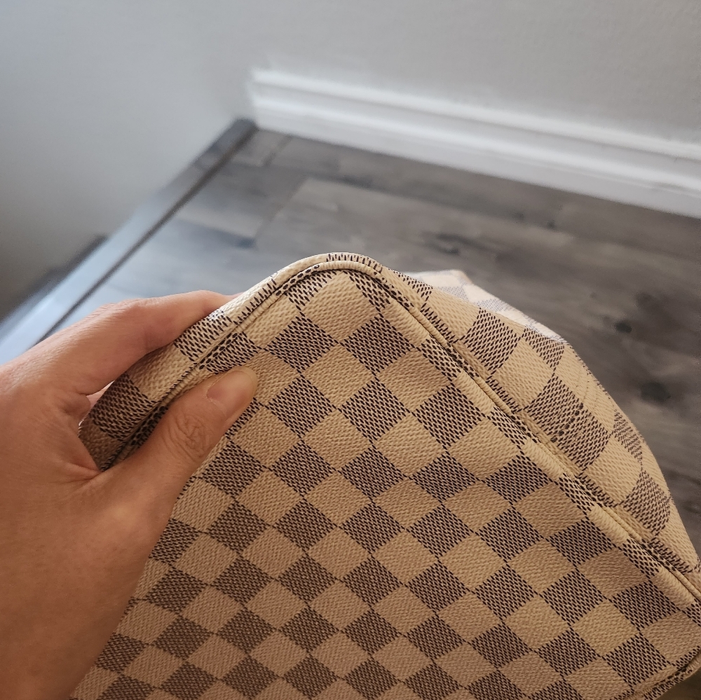 Louis Vuitton Damier Azur Neverfull - Picture 12 of 16